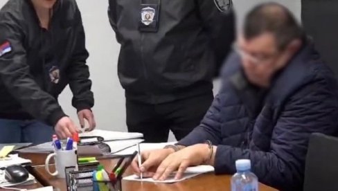 UDAR NA KORUPCIJU - PADAJU VELIKI IGRAČI: Novi detalji hapšenja Grčića, Papića, Marinkovića... otkriveno šta je sve nađeno UDAR NA KORUPCIJU - PADAJU VELIKI IGRAČI: Novi detalji hapšenja Grčića, Papića, Marinkovića... otkriveno šta je sve nađeno