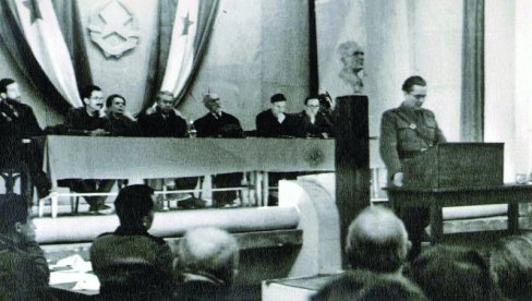 PRISAJEDINJENJE SA MATICOM: Formiranje republike Srbije kao federacije i priključenje Vojvodine PRISAJEDINJENJE SA MATICOM: Formiranje republike Srbije kao federacije i priključenje Vojvodine