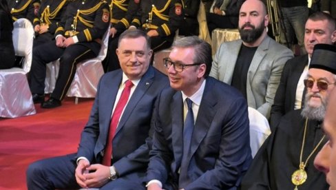VUČIĆ SE DANAS SASTAJE SA DODIKOM: Predsednik nastavlja posetu Republici Srpskoj povodom obeležavanja Sretenja VUČIĆ SE DANAS SASTAJE SA DODIKOM: Predsednik nastavlja posetu Republici Srpskoj povodom obeležavanja Sretenja