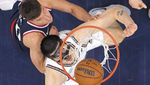SRBIN NE ZNA ZA PORAZ! Bogdan Bogdanović vezao i drugi trijumf u Klipersima (VIDEO) SRBIN NE ZNA ZA PORAZ! Bogdan Bogdanović vezao i drugi trijumf u Klipersima (VIDEO)