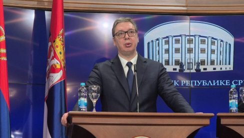 PREDSEDNIK SRBIJE NE SPUŠTA GLAVU: Vučić odgovorio na laži iz Sarajeva PREDSEDNIK SRBIJE NE SPUŠTA GLAVU: Vučić odgovorio na laži iz Sarajeva