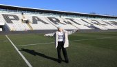 MII SE OSTVARILA ŽELJA: Pre odlaska na operaciju u Italiju osetila sam lepotu stadiona Partizana MII SE OSTVARILA ŽELJA: Pre odlaska na operaciju u Italiju osetila sam lepotu stadiona Partizana