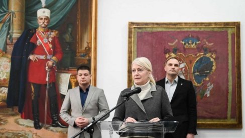 MINISTARKA DR JELENA BEGOVIĆ OTVORILA IZLOŽBU: Izložene originalne ustaničke zastave Vožda Karađorđa u Narodnom muzeju u Zrenjaninu MINISTARKA DR JELENA BEGOVIĆ OTVORILA IZLOŽBU: Izložene originalne ustaničke zastave Vožda Karađorđa u Narodnom muzeju u Zrenjaninu