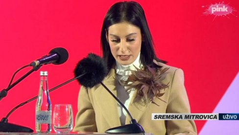 ZNAMO KOLIKO SU ŽULJEVI NAŠIH RODITELJA VREDNI Studentkinja Marina Stanišić obratila se na skupu Srećemo se na Sretenje ZNAMO KOLIKO SU ŽULJEVI NAŠIH RODITELJA VREDNI Studentkinja Marina Stanišić obratila se na skupu Srećemo se na Sretenje
