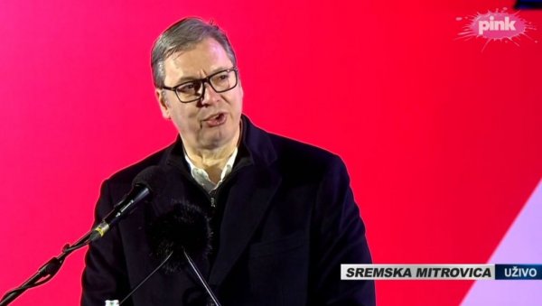 ЦИЉ ЈЕ СРУШИТИ СРБИЈУ Вучић из Митровице о покушају обојене револуције - Хоће Србију која клечи и извињава се и за туђе злочине ЦИЉ ЈЕ СРУШИТИ СРБИЈУ Вучић из Митровице о покушају обојене револуције - Хоће Србију која клечи и извињава се и за туђе злочине