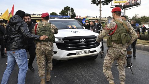 HITAN BEZBEDNOSNI SASTANAK U LIBANU: Nakon napada demonstranata na UNIFIL pozvan Centralni savet HITAN BEZBEDNOSNI SASTANAK U LIBANU: Nakon napada demonstranata na UNIFIL pozvan Centralni savet