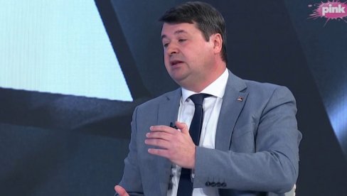 VOJVODINA JE ZAJEDNICA SVIH SRBA Profesor Petrov: Ovo je jedna svesrpska deklaracija, doneta je u pravo vreme VOJVODINA JE ZAJEDNICA SVIH SRBA Profesor Petrov: Ovo je jedna svesrpska deklaracija, doneta je u pravo vreme