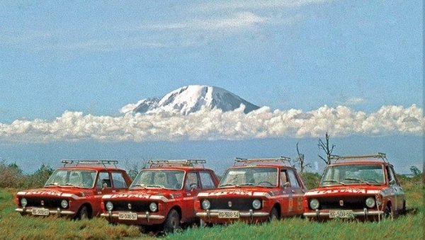 САД ХОЋЕ И ЈУГОМ ДА ОСВОЈЕ КИЛИМАНЏАРО: Пола века откад су стојадином стигли на врх Африке, у Крагујевцу планирају нови подухват САД ХОЋЕ И ЈУГОМ ДА ОСВОЈЕ КИЛИМАНЏАРО: Пола века откад су стојадином стигли на врх Африке, у Крагујевцу планирају нови подухват