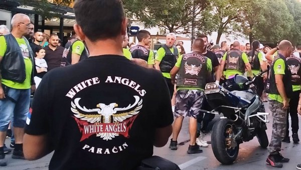 ХУМАНИТАРНА МОТО-ЖУРКА: У Параћину у организацији Мото клуба „White angels ХУМАНИТАРНА МОТО-ЖУРКА: У Параћину у организацији Мото клуба „White angels