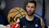 НЕСВАКИДАШЊА СИТУАЦИЈА У СРПСКОЈ КОШАРЦИ: Капитен репрезентације не зна имена саиграча НЕСВАКИДАШЊА СИТУАЦИЈА У СРПСКОЈ КОШАРЦИ: Капитен репрезентације не зна имена саиграча