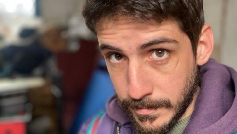 RUGANJE NARODU NAJBOLJA DRAMA : Uroš Čupić pobednik konkursa Sterijinog pozorja RUGANJE NARODU NAJBOLJA DRAMA : Uroš Čupić pobednik konkursa Sterijinog pozorja