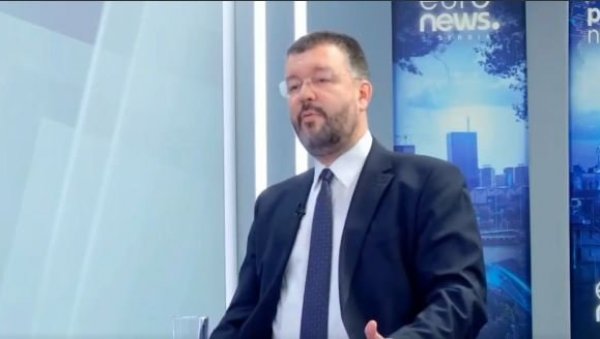 ПРОФЕСОР АНТИЋ: Напади опозиције на Републику Српску су доказ нелојалности према Србији (ВИДЕО) ПРОФЕСОР АНТИЋ: Напади опозиције на Републику Српску су доказ нелојалности према Србији (ВИДЕО)