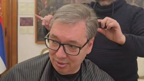 POLAKO SA TO RASTURANJE: Vučić kod frizera, priprema se za gostovanje (VIDEO) POLAKO SA TO RASTURANJE: Vučić kod frizera, priprema se za gostovanje (VIDEO)