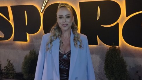 VRAĆAM SE POSLU: Slađa Alegro sumirala utiske sa odmora i otkrila kada ulazi u muzički studio (VIDEO) VRAĆAM SE POSLU: Slađa Alegro sumirala utiske sa odmora i otkrila kada ulazi u muzički studio (VIDEO)