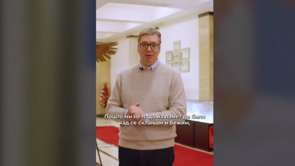 ВУЧИЋ ПОКАЗАО ШТА ЈЕ ДОБИО ОД СВЕТСКИХ ЛИДЕРА: Посао председника има и другу страну (ВИДЕО) ВУЧИЋ ПОКАЗАО ШТА ЈЕ ДОБИО ОД СВЕТСКИХ ЛИДЕРА: Посао председника има и другу страну (ВИДЕО)