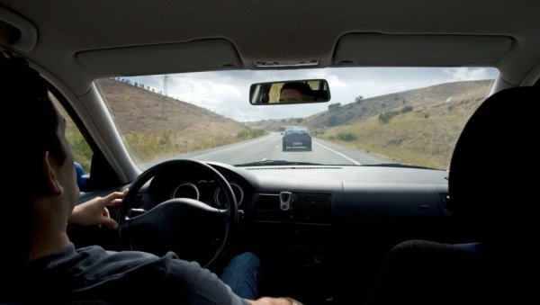 СЕДНУ У КОЛА И ЗАРАДЕ ПРЕКО 2.000 ЕВРА: Посао не може да буде лакши, а држава плаћа све СЕДНУ У КОЛА И ЗАРАДЕ ПРЕКО 2.000 ЕВРА: Посао не може да буде лакши, а држава плаћа све