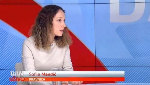 ПОНОШЕВА САВЕТНИЦА И МАЈИЋЕВА САРАДНИЦА БЕСНА НА СТУДЕНТЕ: Дали су им шут карту (ВИДЕО) ПОНОШЕВА САВЕТНИЦА И МАЈИЋЕВА САРАДНИЦА БЕСНА НА СТУДЕНТЕ: Дали су им шут карту (ВИДЕО)
