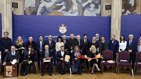 У ЗДАЊУ ПРЕДСЕДНИШТВА НА АНДРИЋЕВОМ ВЕНЦУ УРУЧЕНА ТРАДИЦИОНАЛНА ПРИЗНАЊА КПЗС: Доследно Вуковим путем У ЗДАЊУ ПРЕДСЕДНИШТВА НА АНДРИЋЕВОМ ВЕНЦУ УРУЧЕНА ТРАДИЦИОНАЛНА ПРИЗНАЊА КПЗС: Доследно Вуковим путем