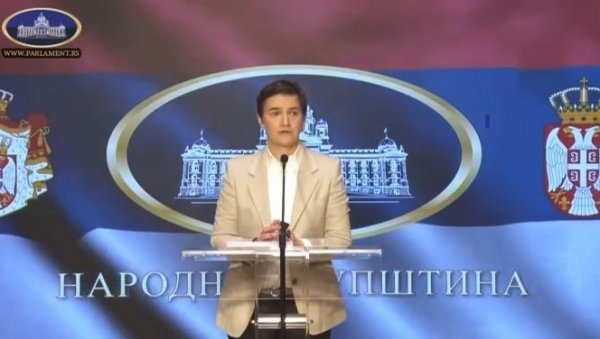 БРНАБИЋЕВА: Драго ми је што су Шолакови медији показали да их нимало не занимају захтеви студената (ВИДЕО) БРНАБИЋЕВА: Драго ми је што су Шолакови медији показали да их нимало не занимају захтеви студената (ВИДЕО)