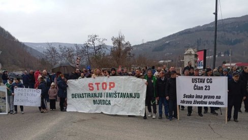 BLOKADA ZBOG KAMENOLOMA: Protest meštana više sela na području Bijelog Polja BLOKADA ZBOG KAMENOLOMA: Protest meštana više sela na području Bijelog Polja