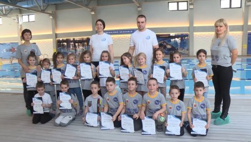 POČEO NOVI CIKLUS: Nastavak besplatne obuke malih neplivača u Jagodini POČEO NOVI CIKLUS: Nastavak besplatne obuke malih neplivača u Jagodini