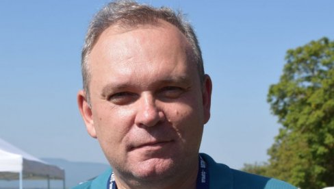 ZLATNI ORAO GORANU STOJKOVIĆU: Ćupričanin proglašen za državnog prvaka u ultralakom letenju ZLATNI ORAO GORANU STOJKOVIĆU: Ćupričanin proglašen za državnog prvaka u ultralakom letenju
