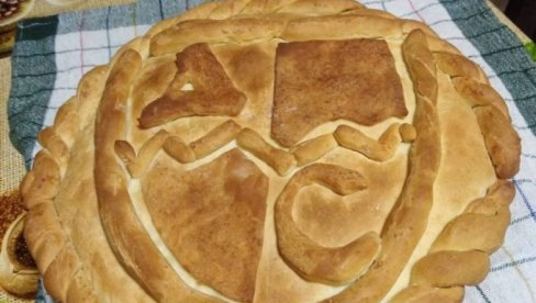 KAD DELIJE SLAVE SLAVU: Ovako je to bilo danas u brojnim hramovima (FOTO) KAD DELIJE SLAVE SLAVU: Ovako je to bilo danas u brojnim hramovima (FOTO)