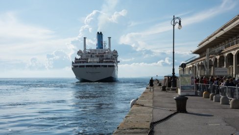 MAĐARSKA IZAŠLA NA JADRANSKO MORE: Počela izgradnja MAĐARSKA IZAŠLA NA JADRANSKO MORE: Počela izgradnja