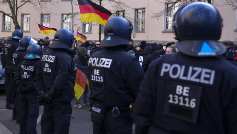 ALARM U NEMAČKOJ: Osam napada na savezne policajce svakog dana