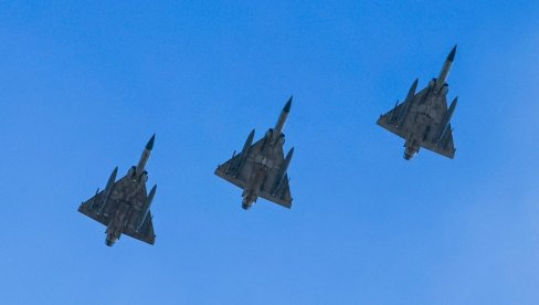 UKRAJINSKI PILOT HVALI FRANCUSKI LOVAC MIRAGE 2000: „Efikasnost obaranja ruskih dronova i raketa je 98%” (VIDEO)