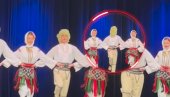 DA SE NAJEŽIŠ - SLEPI FOLKLORAŠ: Snimak koji je za 2 dana video MILION ljudi u Srbiji (VIDEO)