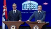 PREDSEDNIK VUČIĆ: Zamolio sam Dodika da pokrene dijalog za mirno rešavanje problema PREDSEDNIK VUČIĆ: Zamolio sam Dodika da pokrene dijalog za mirno rešavanje problema