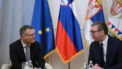 ВУЧИЋ ПРИМИО У ОПРОШТАЈНУ ПОСЕТУ АМБАСАДОРА СЛОВЕНИЈЕ: Пријатељски односи између наших земаља, утемељени на међусобном поштовању и сарадњи ВУЧИЋ ПРИМИО У ОПРОШТАЈНУ ПОСЕТУ АМБАСАДОРА СЛОВЕНИЈЕ: Пријатељски односи између наших земаља, утемељени на међусобном поштовању и сарадњи