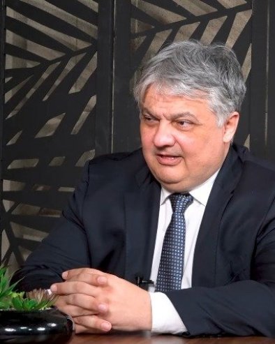 ВЕШТАЧЕЊЕ ДОКАЗАЛО: Монтиран објављени аудио снимак разговора Лучића и Милера