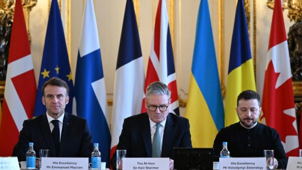 ПРВО ОГЛАШАВАЊЕ ЗЕЛЕНСКОГ ИЗ ЛОНДОНА: Нико осим Путина није заинтересован за наставак и брз повратак рата ПРВО ОГЛАШАВАЊЕ ЗЕЛЕНСКОГ ИЗ ЛОНДОНА: Нико осим Путина није заинтересован за наставак и брз повратак рата