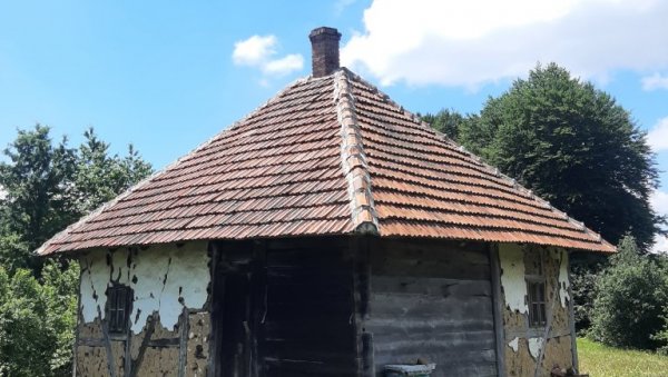 У ЗАГРЉАЈУ РАЈЦА СЕДАМ БАШКИХ КАТУНА:Неочекивано откриће на падинама Сувобора подно Љига У ЗАГРЉАЈУ РАЈЦА СЕДАМ БАШКИХ КАТУНА:Неочекивано откриће на падинама Сувобора подно Љига
