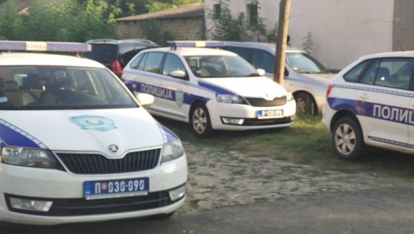 БУРАН ВИКЕНД НА ПОДРУЧЈУ ПУ ЗРЕЊАНИН: У шест саобраћајки једна особа погинула, а једанаест повређених БУРАН ВИКЕНД НА ПОДРУЧЈУ ПУ ЗРЕЊАНИН: У шест саобраћајки једна особа погинула, а једанаест повређених