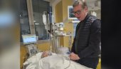 ВУЧИЋ ОБИШАО ПОВРЕЂЕНУ ПОСЛАНИЦУ: Победиће Јасмина, победиће Србија! ВУЧИЋ ОБИШАО ПОВРЕЂЕНУ ПОСЛАНИЦУ: Победиће Јасмина, победиће Србија!
