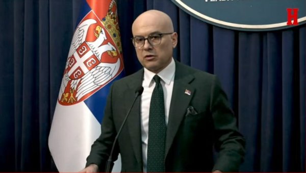 СЛАГАЛИ СТЕ МАСНО, ПОЛИТИЧКИ ЋЕТЕ ОДГОВАРАТИ Вучевић о нападу на Роме у Новом Саду: Спин мајстори Тепић и Пајтић су ухваћени у лажи СЛАГАЛИ СТЕ МАСНО, ПОЛИТИЧКИ ЋЕТЕ ОДГОВАРАТИ Вучевић о нападу на Роме у Новом Саду: Спин мајстори Тепић и Пајтић су ухваћени у лажи
