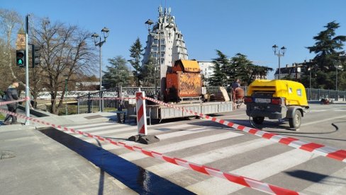 DA GLAVNI MOST „DIŠE“: Pri kraju radovi u Paraćinu (FOTO) DA GLAVNI MOST „DIŠE“: Pri kraju radovi u Paraćinu (FOTO)