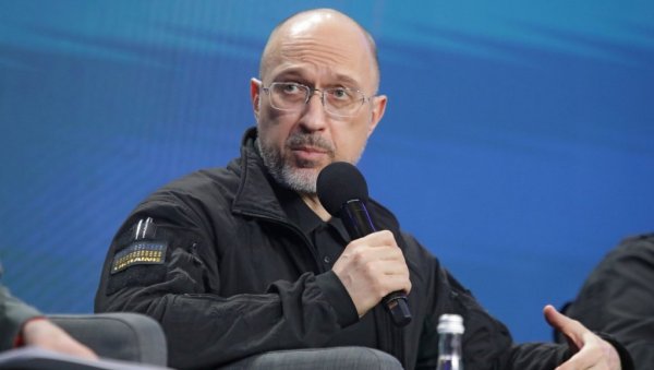 ПОНОВО АКИВТНО ПИТАЊЕ УЛАСКА УКРАЈИНЕ У ЕУ Шмихаљ: Очекује отварање преговарачких кластера у наредним месецима ПОНОВО АКИВТНО ПИТАЊЕ УЛАСКА УКРАЈИНЕ У ЕУ Шмихаљ: Очекује отварање преговарачких кластера у наредним месецима