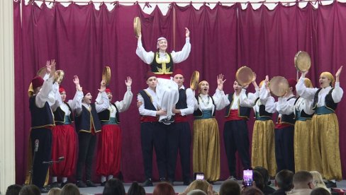 NASTAVLJENI „SUSRETI KUDOVA 2025“: Nastupila kulturno-umetnička društva iz Bagrdana, Majura, Lovaca, Šuljkovca i Končareva NASTAVLJENI „SUSRETI KUDOVA 2025“: Nastupila kulturno-umetnička društva iz Bagrdana, Majura, Lovaca, Šuljkovca i Končareva