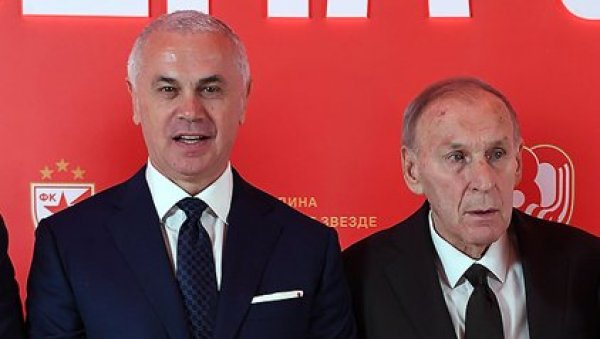 ТЕРЗИЋ ОТКРИО ШТА ЈЕ ОБЕЋАО МИЈАТОВИЋУ: Ево и ко му је омиљени фудбалер у историји Звезде (ФОТО) ТЕРЗИЋ ОТКРИО ШТА ЈЕ ОБЕЋАО МИЈАТОВИЋУ: Ево и ко му је омиљени фудбалер у историји Звезде (ФОТО)