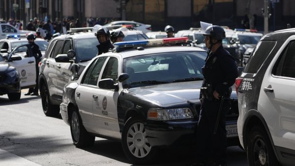 ЧИСТО ЗЛО ТРЕТИРАЈУ ДЕЦУ КАО ГЛАДИЈАТОРЕ: 30 службеника поправног дома оптужено због организовања туча штићеника ЧИСТО ЗЛО ТРЕТИРАЈУ ДЕЦУ КАО ГЛАДИЈАТОРЕ: 30 службеника поправног дома оптужено због организовања туча штићеника