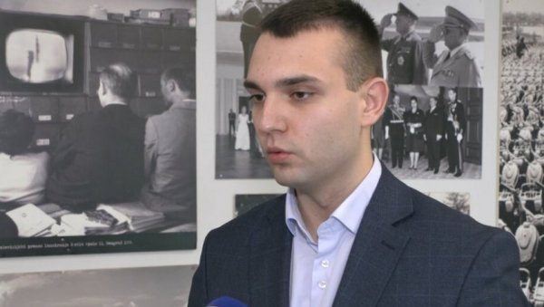 ЛАЛОШЕВИЋ: Тражимо нормализацију наставе у најкраћем року у свим образовним установама ЛАЛОШЕВИЋ: Тражимо нормализацију наставе у најкраћем року у свим образовним установама