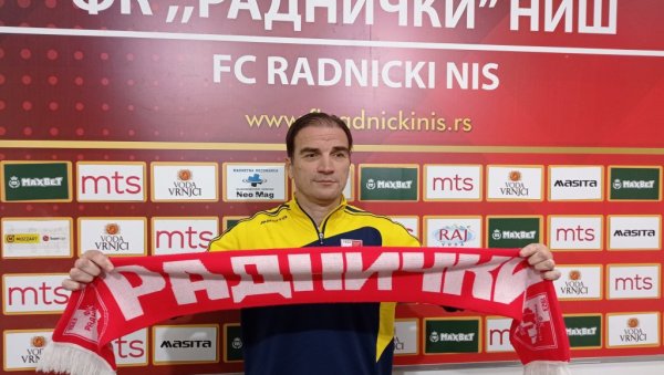 НИЈЕ ЛАКО, АЛИ... Раднички довео тренера, бившег кипарског репрезентативца НИЈЕ ЛАКО, АЛИ... Раднички довео тренера, бившег кипарског репрезентативца
