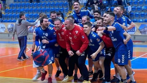KRALJEVČANI NA PRVOM MESTU: U komšijskm derbiju rukometši Metalca pobedili Goč-Merkur 30:27 KRALJEVČANI NA PRVOM MESTU: U komšijskm derbiju rukometši Metalca pobedili Goč-Merkur 30:27