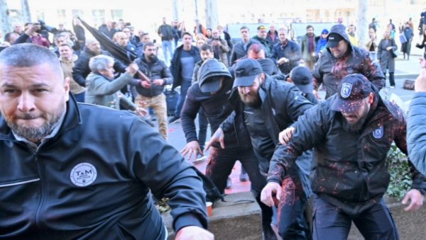 ТУЖИЛАШТВО О ХАОСУ ИСПРЕД СКУПШТИНЕ: Идентификовати све који праве нереде и одредити задржавање 48 сати ТУЖИЛАШТВО О ХАОСУ ИСПРЕД СКУПШТИНЕ: Идентификовати све који праве нереде и одредити задржавање 48 сати