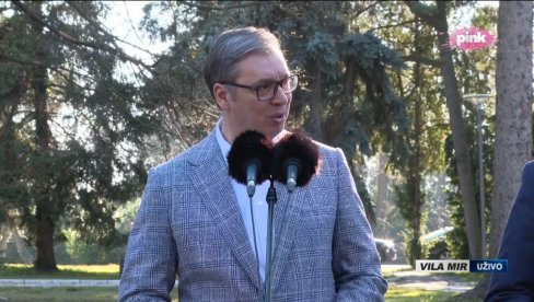 ŽELE DA UNIŠTE REPUBLIKU SRPSKU Vučić: U Sarajevu je radost i pokušavaju da iskoriste Evropu kao trojanskog konja ŽELE DA UNIŠTE REPUBLIKU SRPSKU Vučić: U Sarajevu je radost i pokušavaju da iskoriste Evropu kao trojanskog konja
