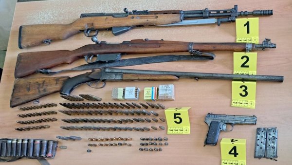 АКЦИЈА ПАНЧЕВАЧКЕ ПОЛИЦИЈЕ: Пријаве због нелегалног оружја (ФОТО) АКЦИЈА ПАНЧЕВАЧКЕ ПОЛИЦИЈЕ: Пријаве због нелегалног оружја (ФОТО)
